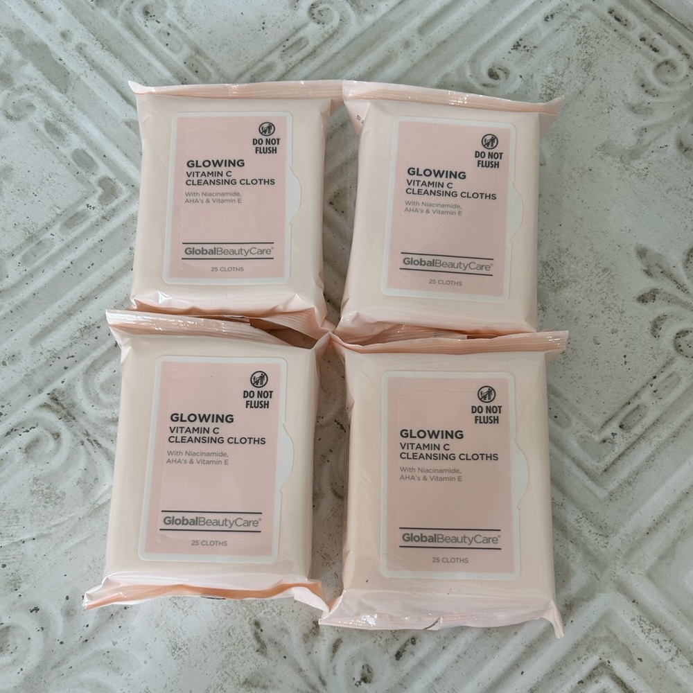 Global Beauty Care Glowing Vitamin C Cleansing Cloths 100 Cloths New